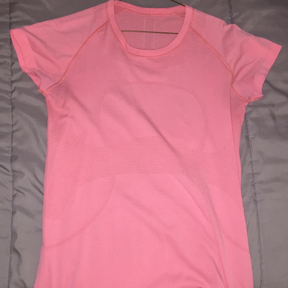 Lululemon swiftly tech top